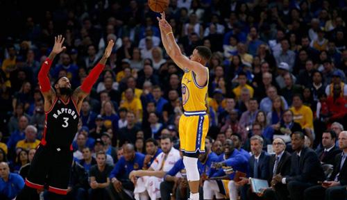 牵动着粉丝 牵动着粉丝